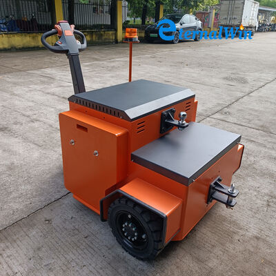 Тягач с номинальным тяговым усилием 7000 Н, самоходный тягач, обеспечивающий скорость движения при погрузке/разгрузке 2–3 км/ч, предназначенный для подъема и транспортировки тяжелых грузов